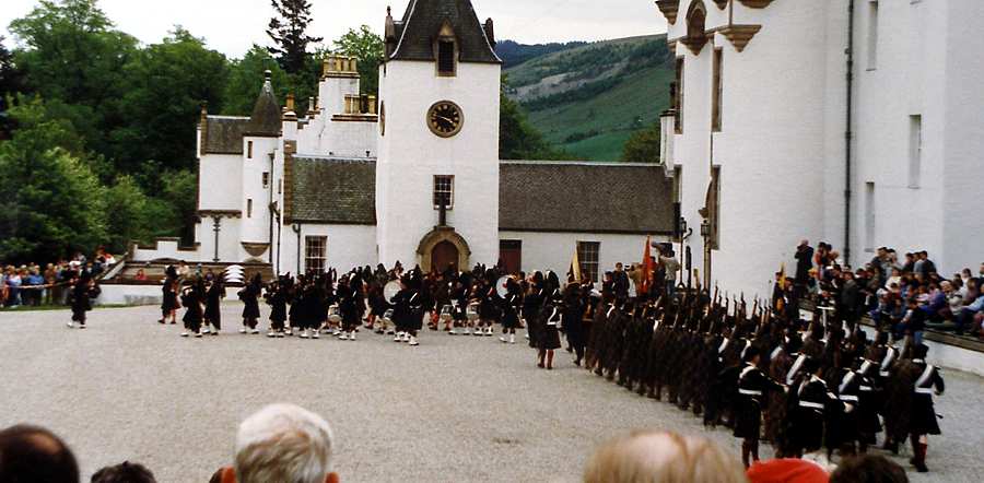 LSRA and Atholl Highlanders at Blair Castle